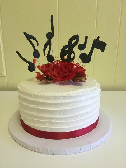 music note and rose cake by Courtnibrown17 | BeFunky Photo Editor